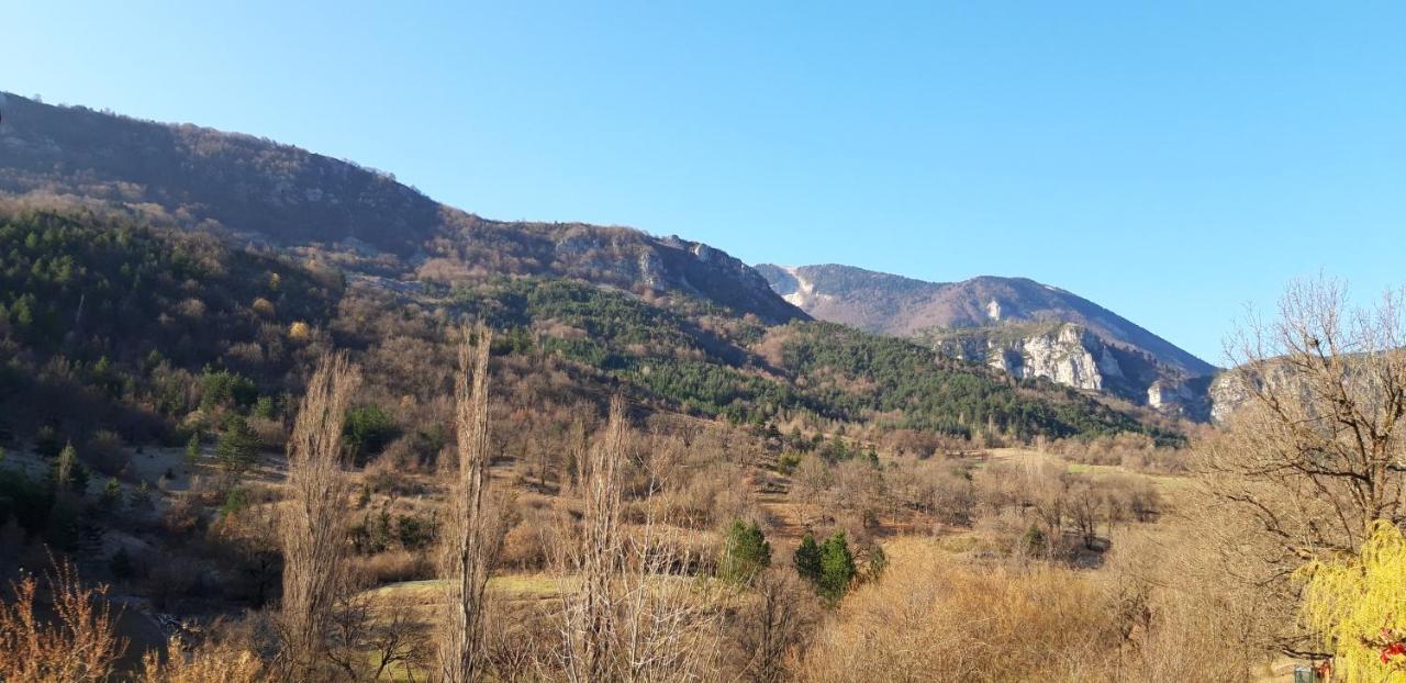 Gites Les Costoliers Châteauneuf-Miravail المظهر الخارجي الصورة